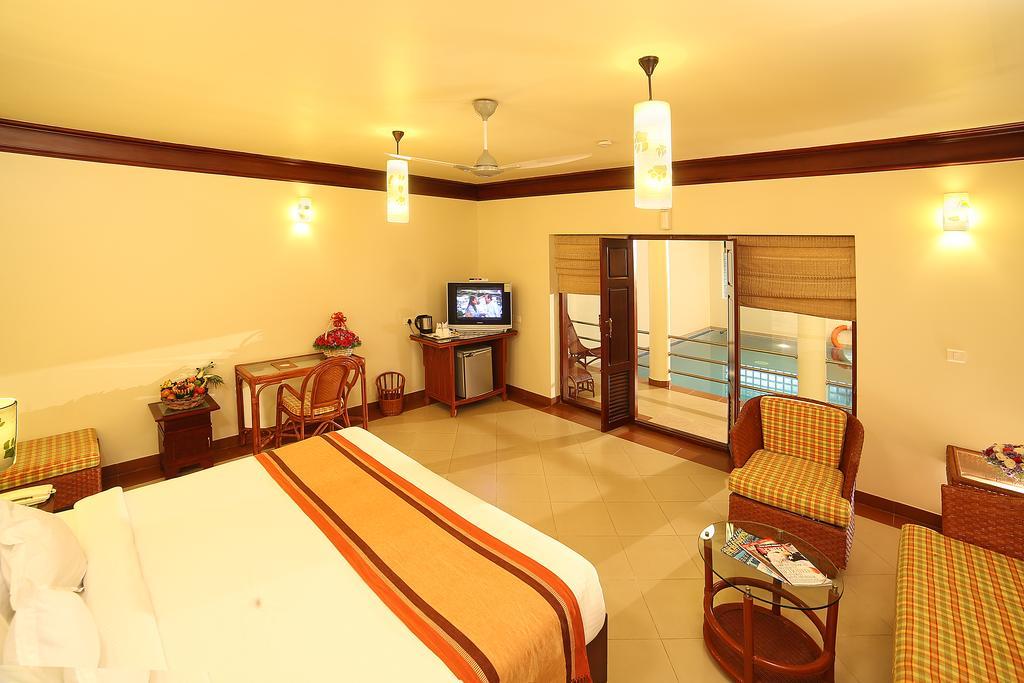 Elephant Court Thekkady Exterior photo