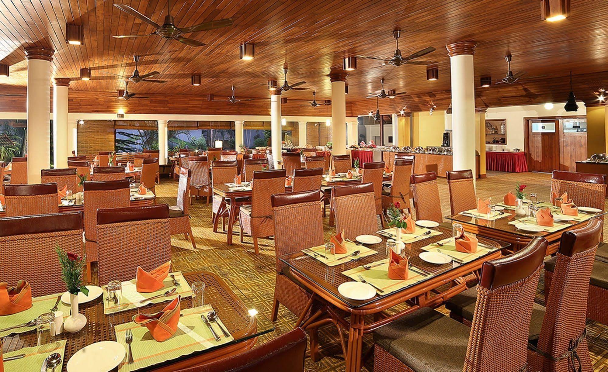 Elephant Court Thekkady Exterior photo