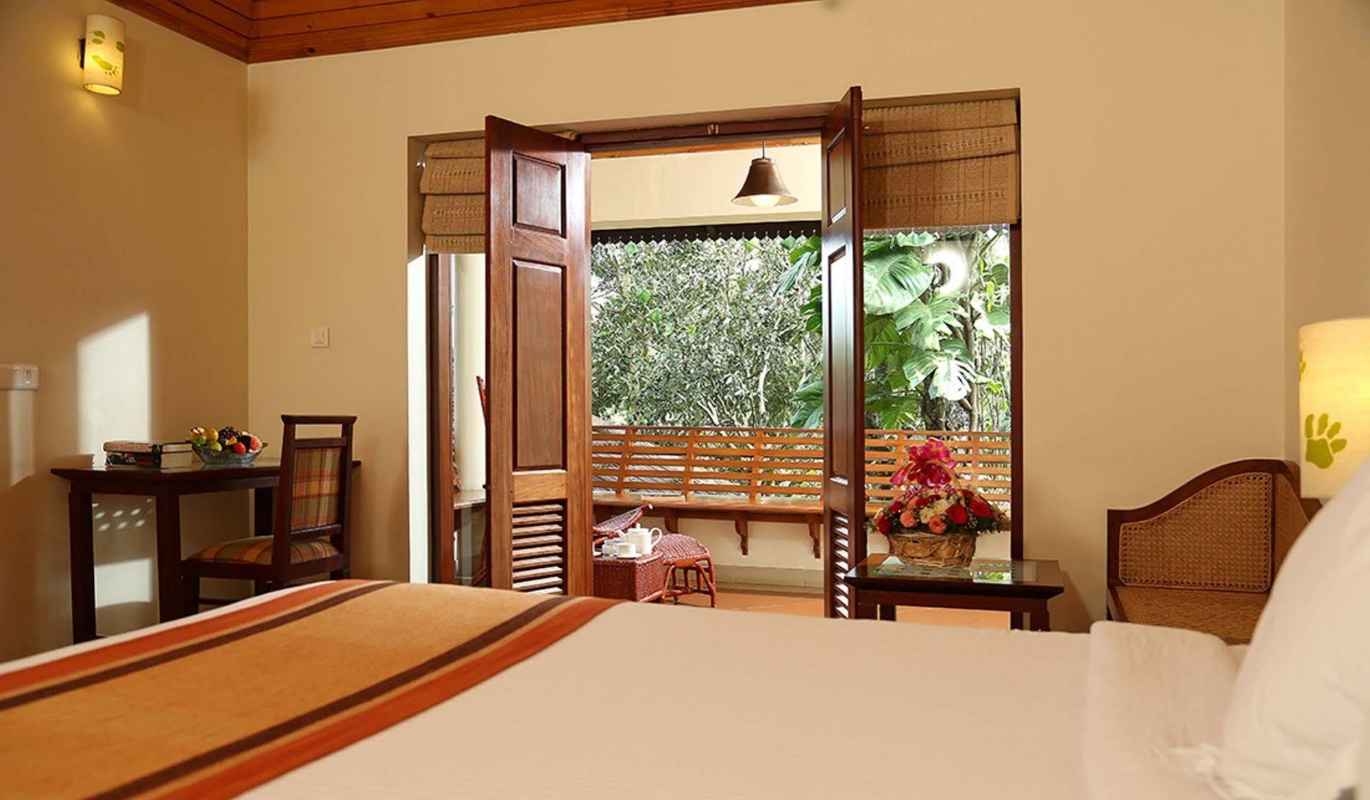 Elephant Court Thekkady Exterior photo